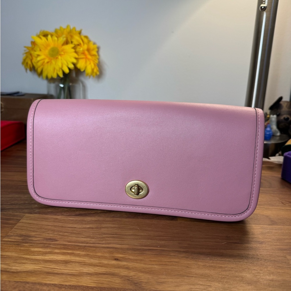 Coach True Pink Dinky VEUC